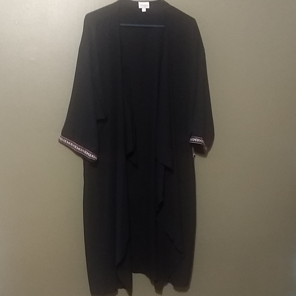 Black Lularoe Shirley